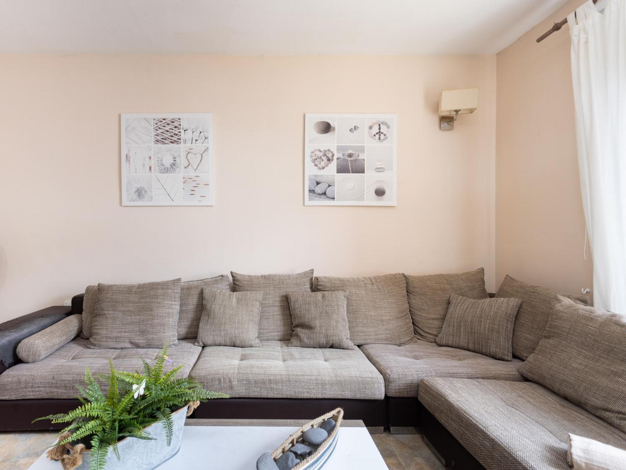 Live Basilica & Balcony Apartment *